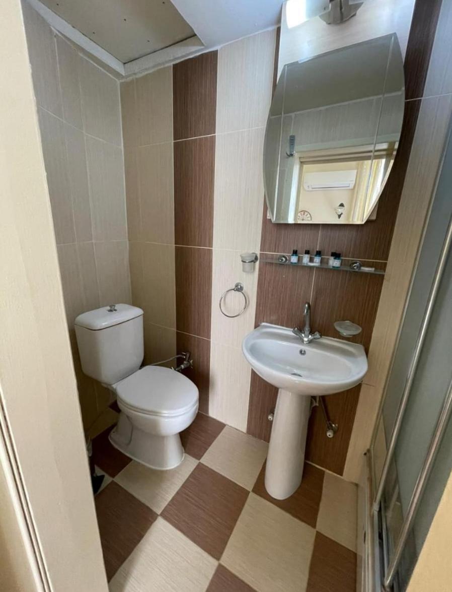 Deniz Konak Boutique Hotel كيرينيا المظهر الخارجي الصورة