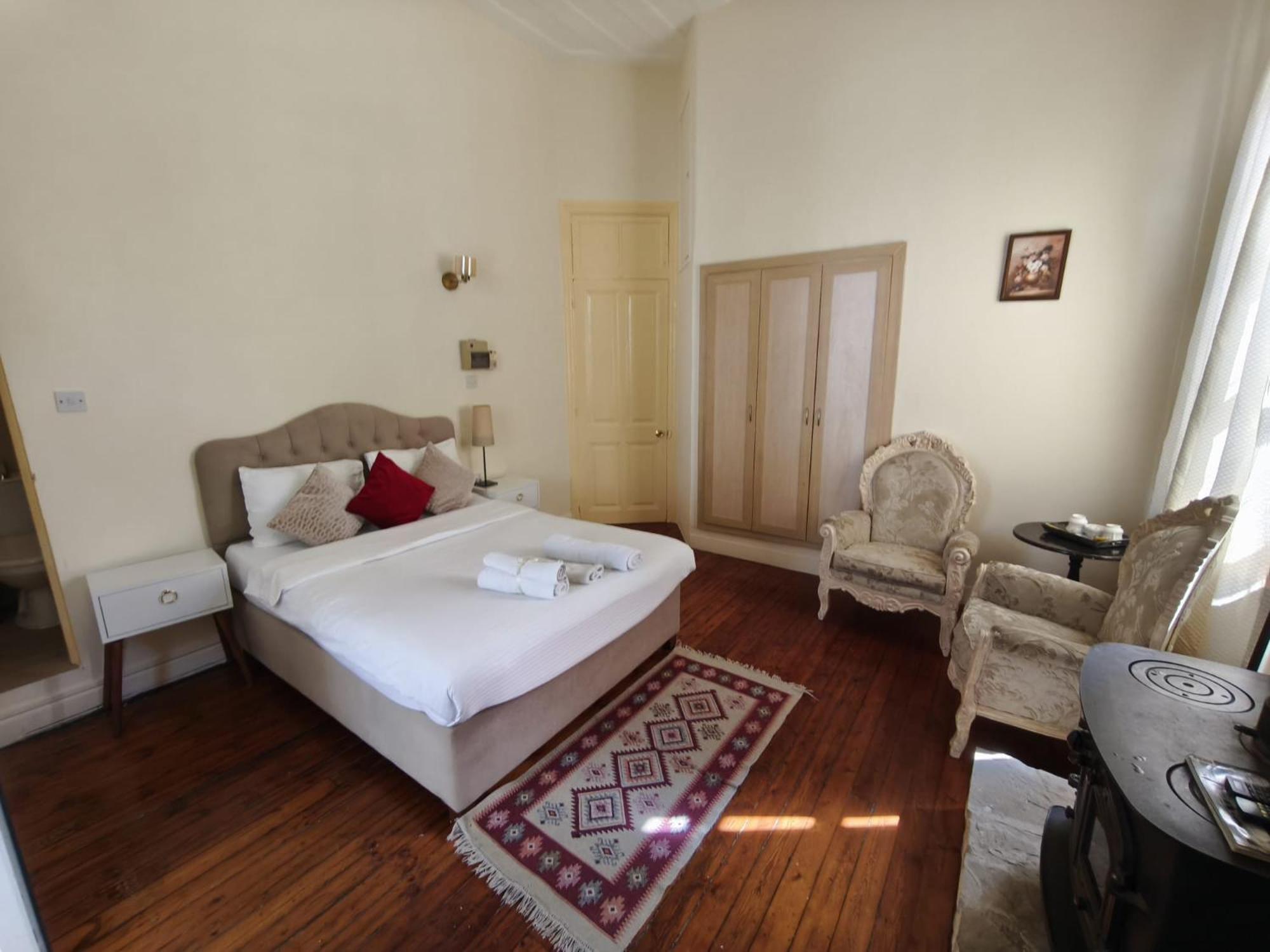 Deniz Konak Boutique Hotel كيرينيا الغرفة الصورة